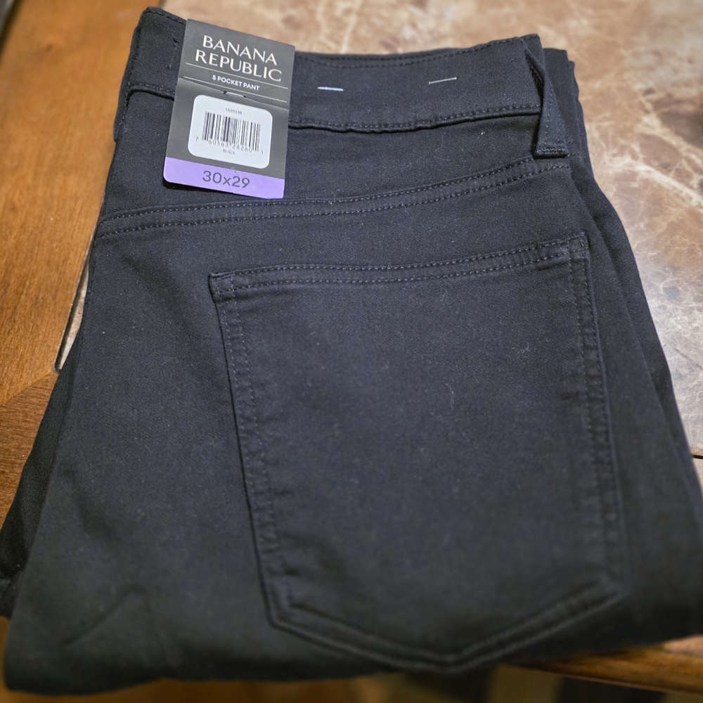 Banana Republic Men's 5 Pocket Pants in black, size 30X29.